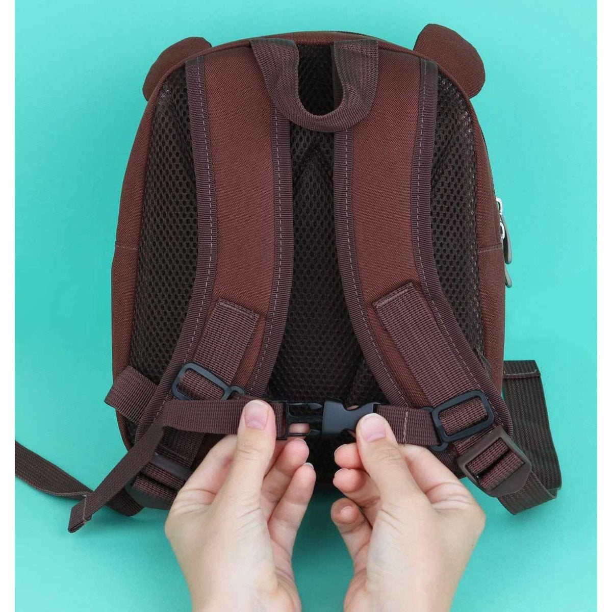 a-little-lovely-company-little-backpack-bear- (10)