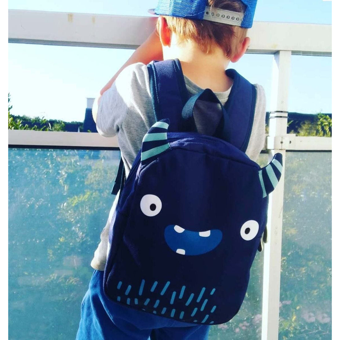 a-little-lovely-company-little-backpack-monster- (6)