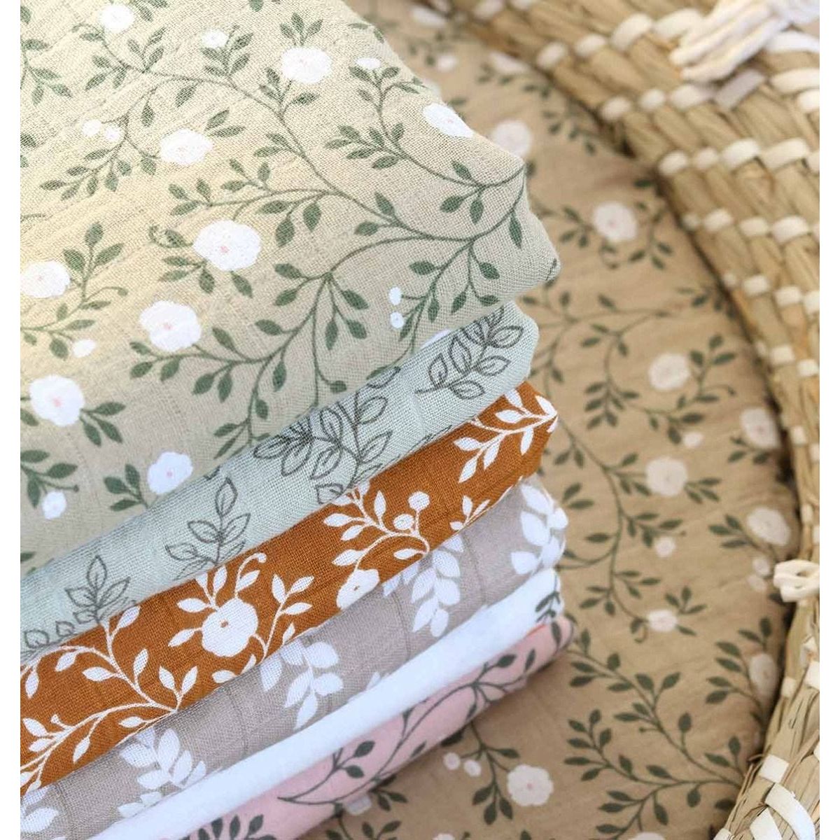 a-little-lovely-company-muslin-cloth-set-of-2-blossom-dark-sage-baby-nursery-allc-mublgr05-00005