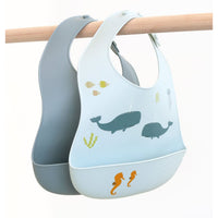 a-little-lovely-company-silicone-bibs-set-of-2-ocean-allc-sbocbu03- (2)