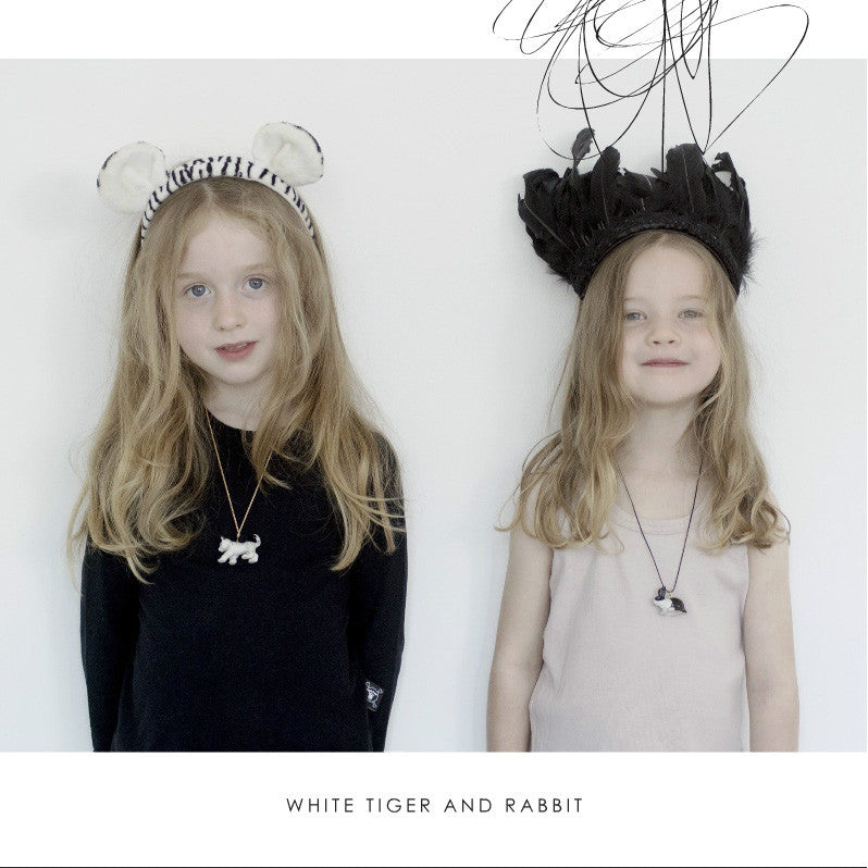 a-mini-penny-white-tiger-necklace- (2)