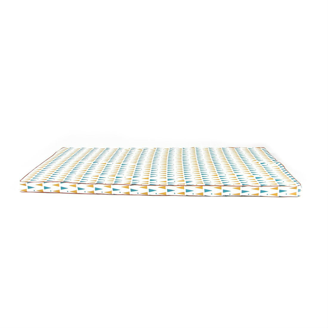 nobodinoz-mattress-blue-honey-triangles-01