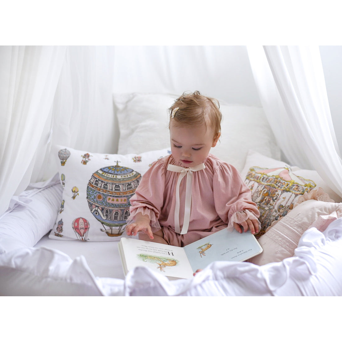 atelier-choux-velour-cushion-carousel- (5)