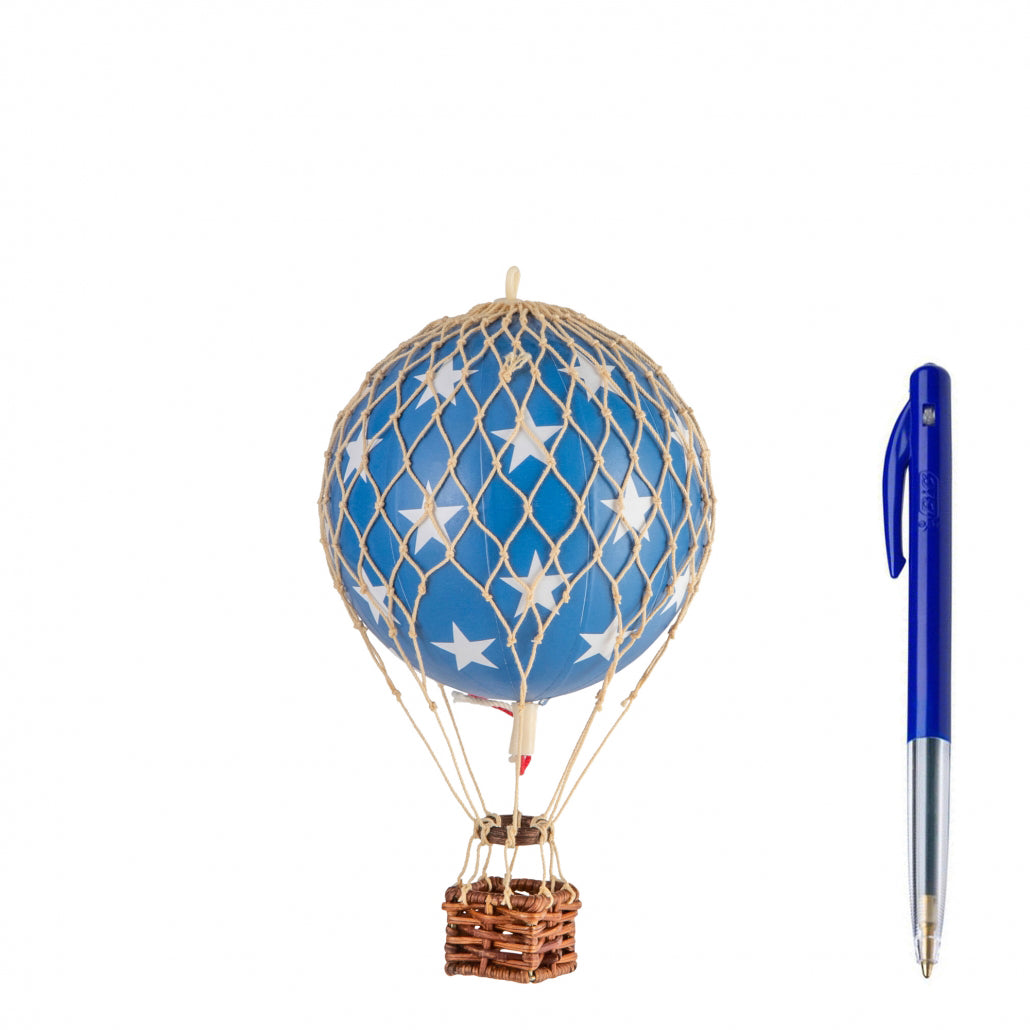 authentic-models-floating-the-skies-blue-stars-hot-air-balloon-hanging-decor-13cm-aumd-ap160bs- (5)