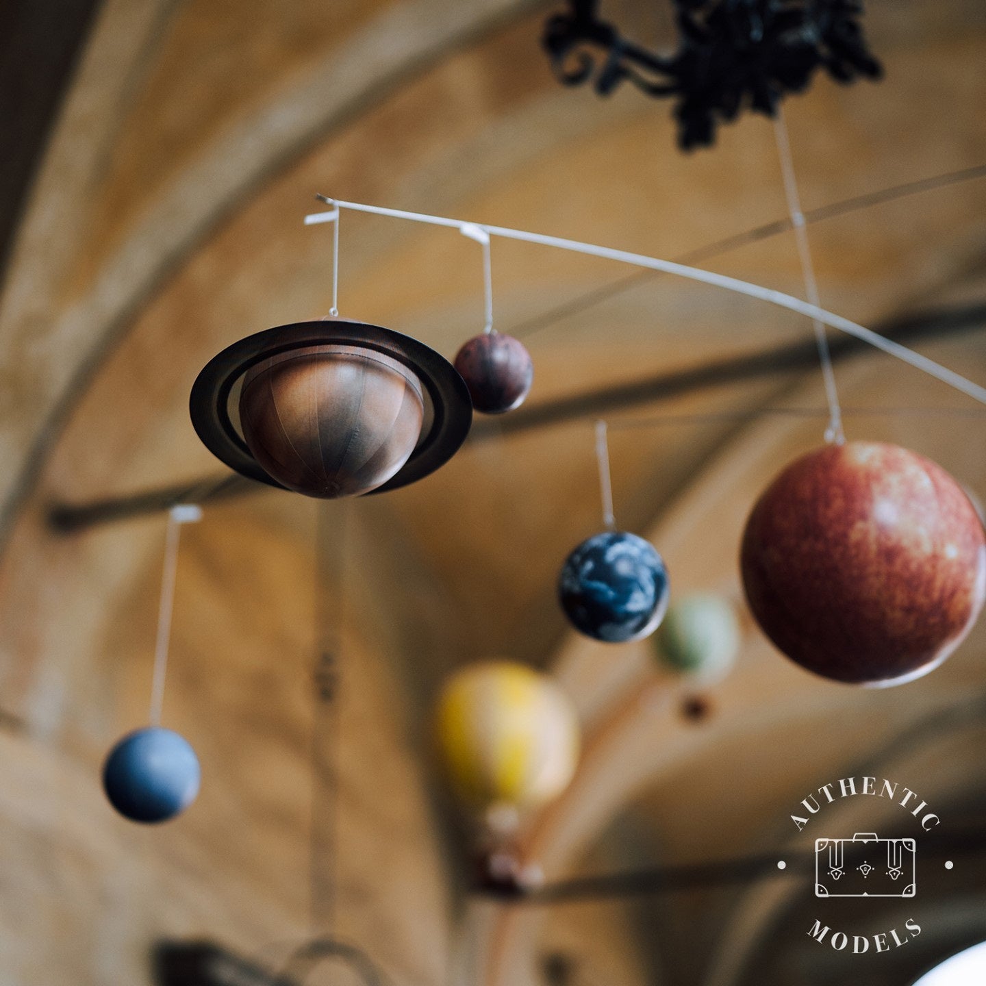 authentic-models-mobile-solar-system-aumd-gl061- (22)