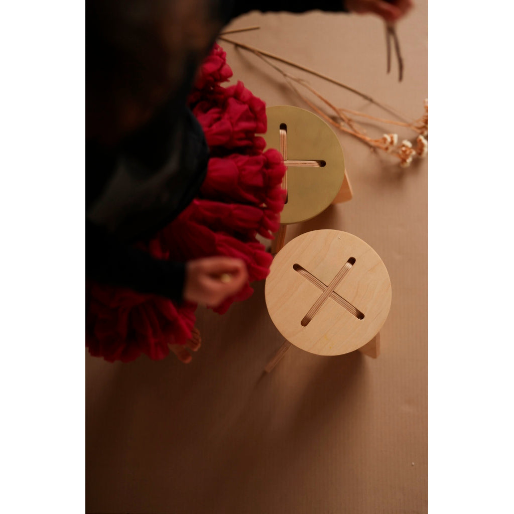 babai-wooden-children-stool-x-khaki- (2)