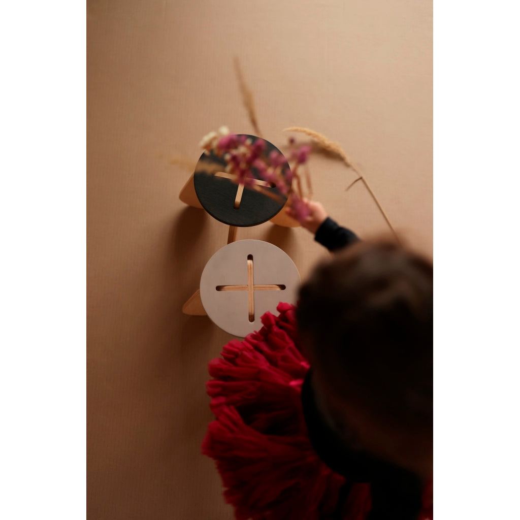 babai-wooden-children-stool-x-terra- (3)