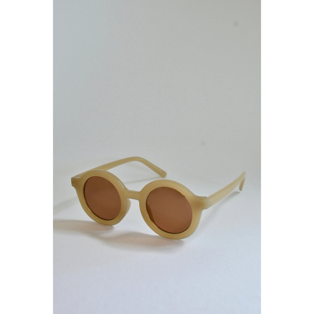 babymocs-adult-sunnies-new-classic-shape-beige-bmoc-0768253222852-beige-