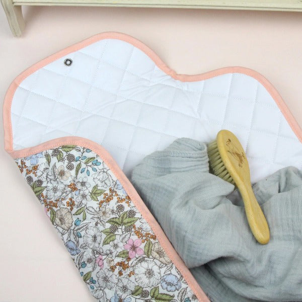 barnabe-aime-le-café-changing-pad-ines-barn-mat-ines- (4)