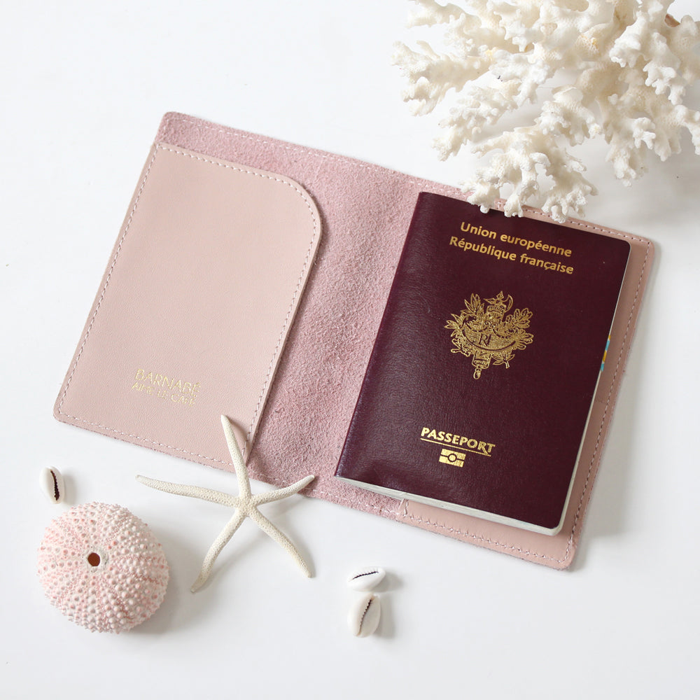 barnabe-aime-le-café-passport-holder-sugar- (3)