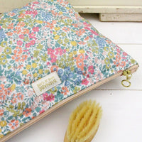 barnabe-aime-le-café-toilet-bag-carlotta-barn-toil-carlotta- (4)