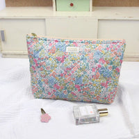 barnabe-aime-le-café-toilet-bag-carlotta-barn-toil-carlotta- (2)
