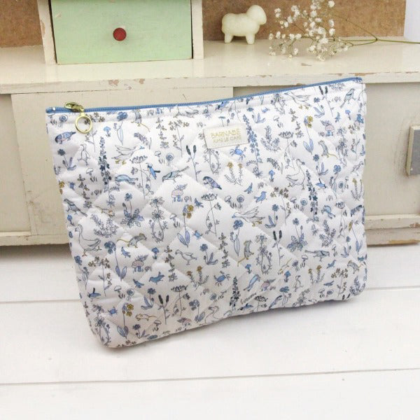 barnabe-aime-le-café-toilet-bag-gus-barn-toil-gus- (1)