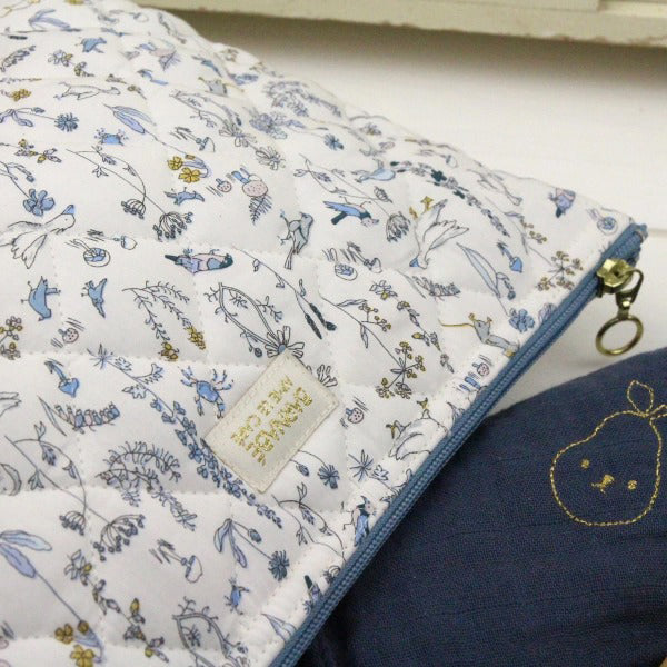 barnabe-aime-le-café-toilet-bag-gus-barn-toil-gus- (3)