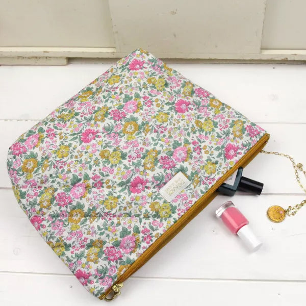 barnabe-aime-le-cafe-toilet-bag-rosalie-barn-toil-rosalie