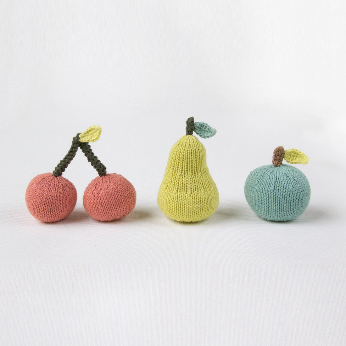 blabla-kids-pear-fruit-rattle- (3)