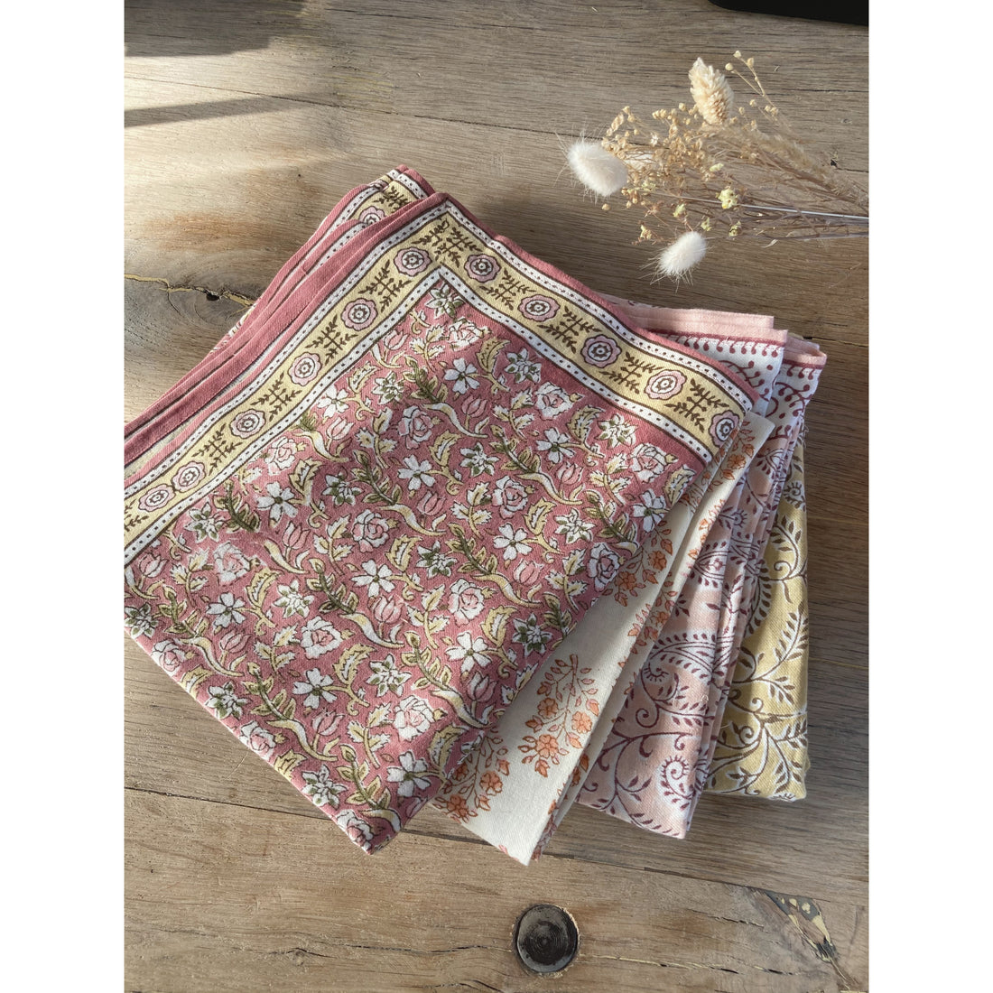 bonheur-du-jour-paris-girl-scarf-raspberry-unique-bdj-adult-absynthe-ra-unique- (19)