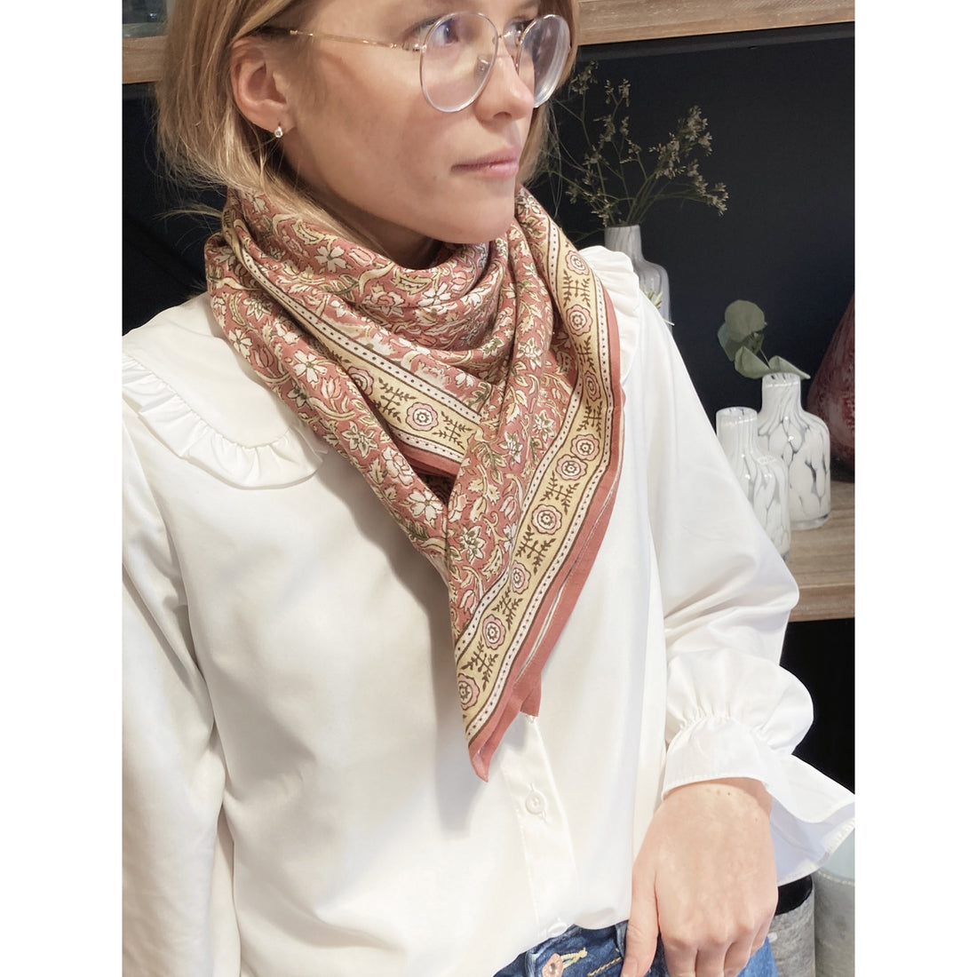 bonheur-du-jour-paris-girl-scarf-raspberry-unique-bdj-adult-absynthe-ra-unique- (4)