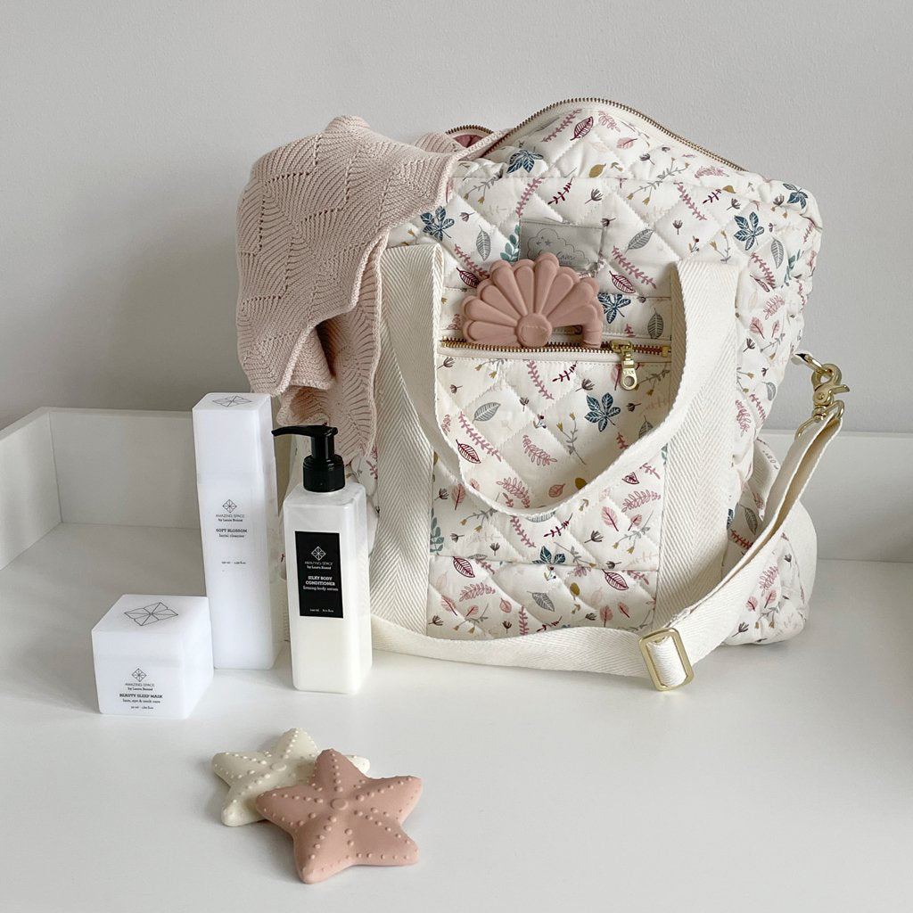 cam-cam-copenhagen-changing-bag-pressed-leaves-rose- (3)