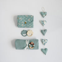 cam-cam-copenhagen-changing-mat-quilted-windflower-blue- (4)