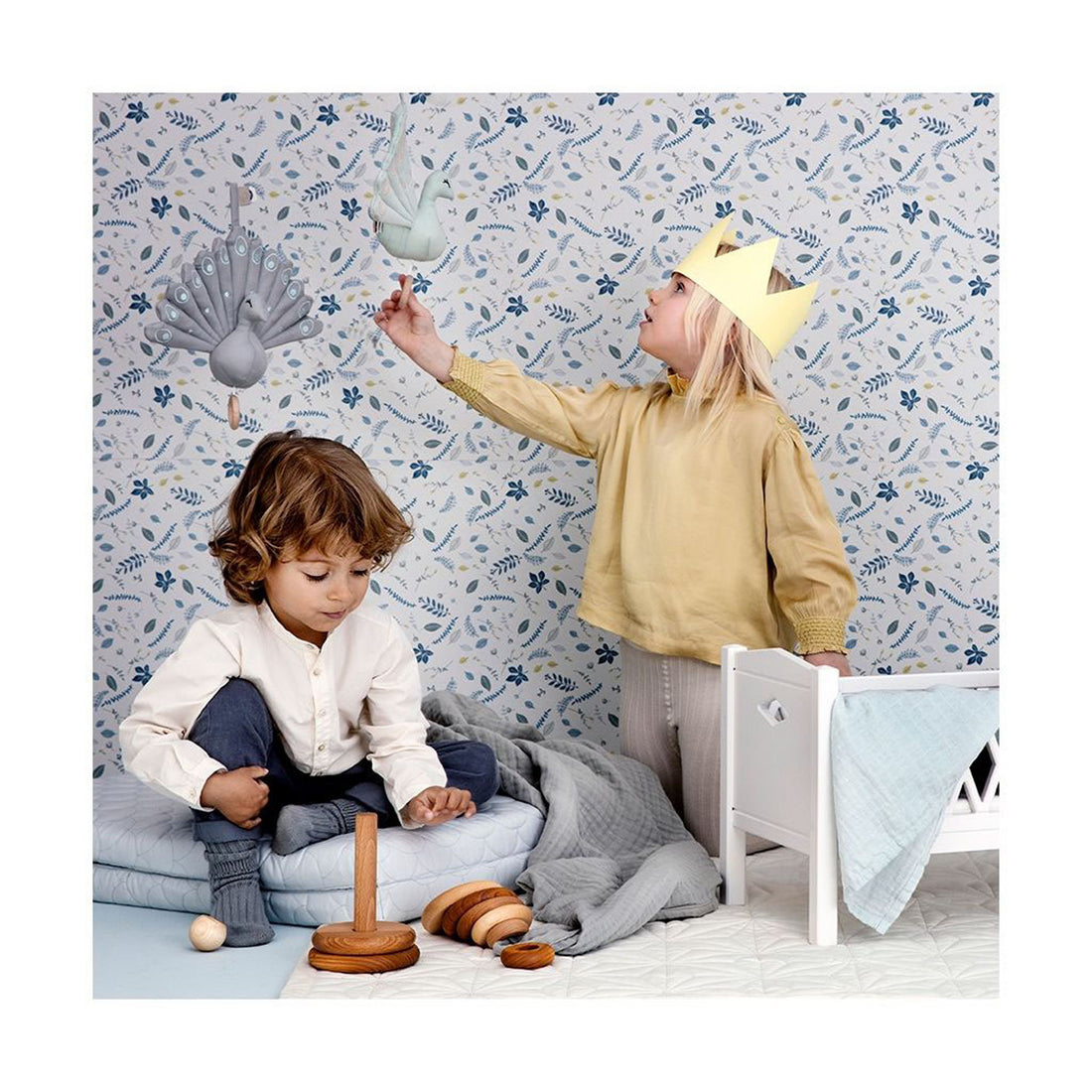 cam-cam-copenhagen-dolls-bed-harlequin-rose- (4)