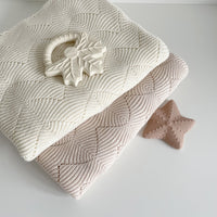 cam-cam-copenhagen-leaf-teether-natural- (7)