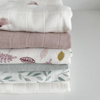 cam-cam-copenhagen-muslin-cloth-2-pack-gots-pressed-leaves-rose- (2)