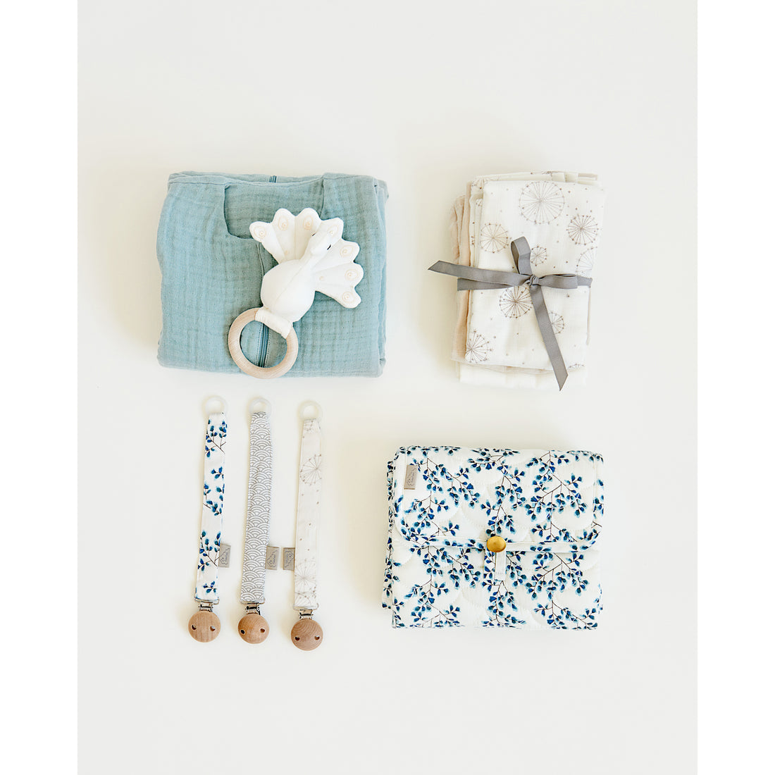 cam-cam-copenhagen-pacifier-holder-dandelion-natural- (4)