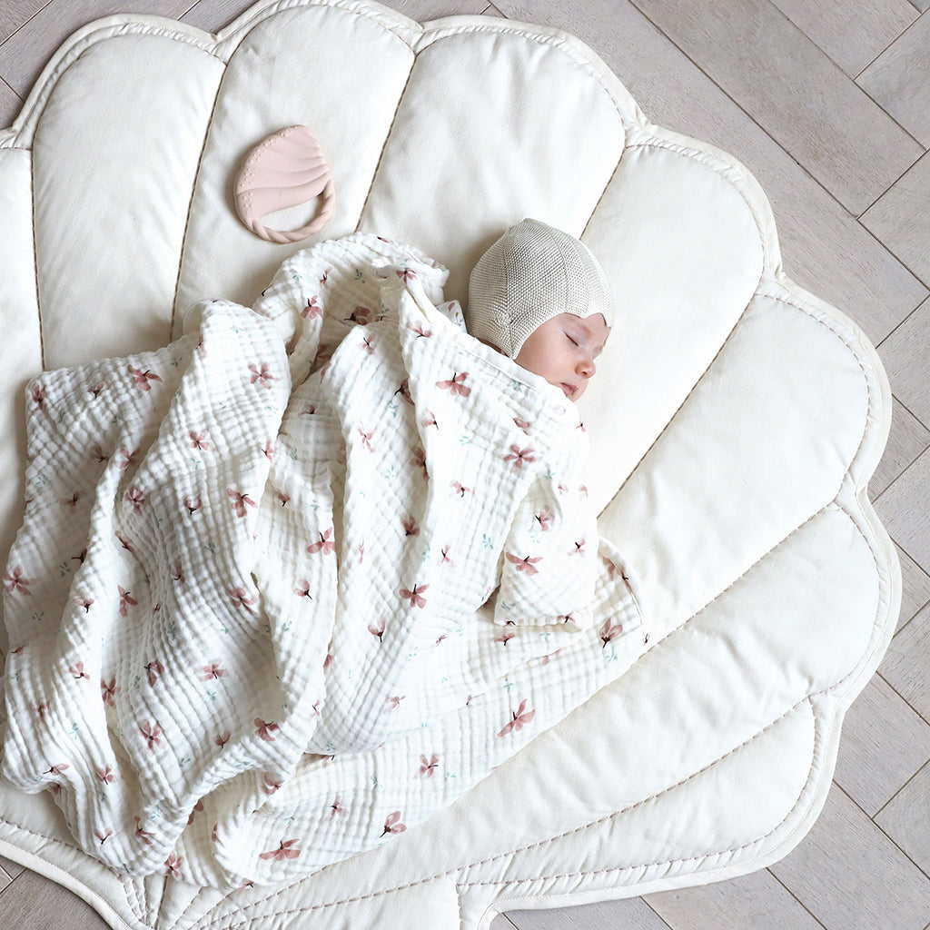 cam-cam-copenhagen-swaddle-gots-windflower-crème-cam-505-p62- (4)