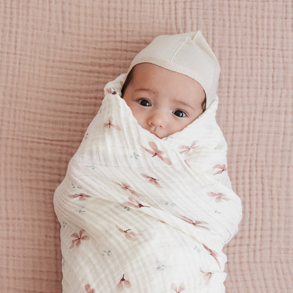 cam-cam-copenhagen-swaddle-gots-windflower-crème-cam-505-p62- (5)