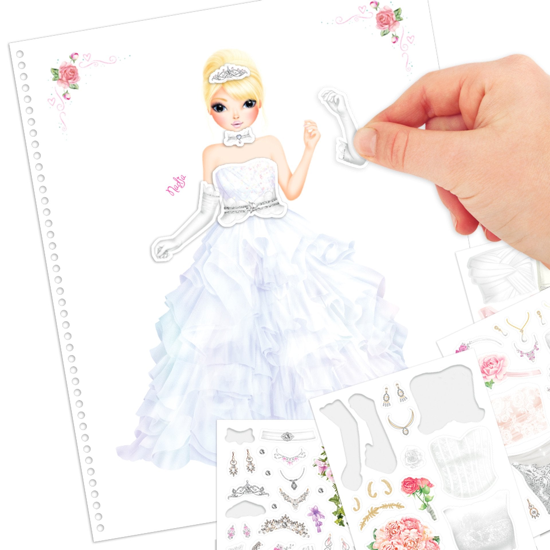 depesche-create-your-wedding-special-topmodel-colouring-book- (1)