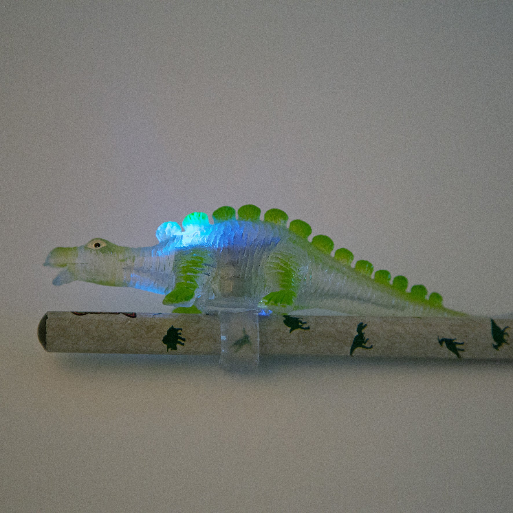 depesche-dino-world-pencil-with-flashing-dino- (7)
