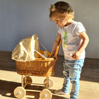 egmon-toys-pram-wicker-eggshell- (2)