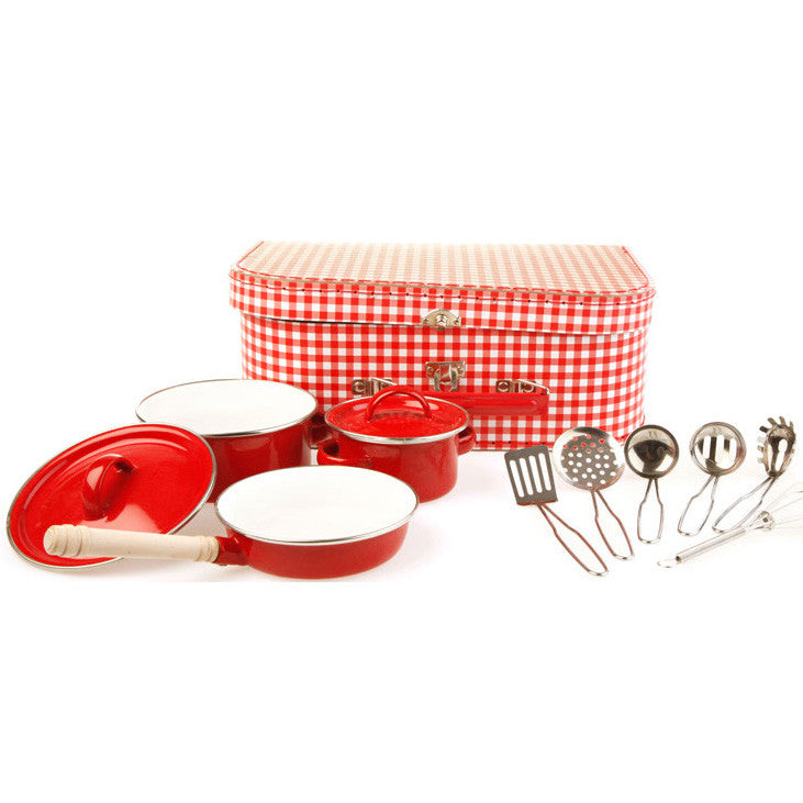 egmont-red-pan-set-01