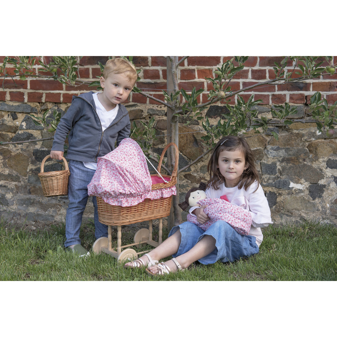 egmont-toys-julia-in-a-nice-box- (3)