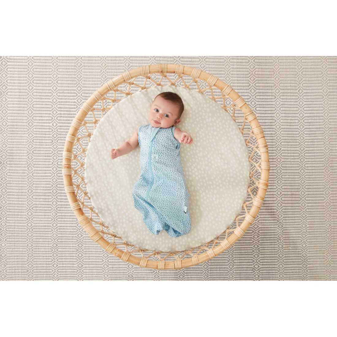 ergopouch-cocoon-swaddle-bag-1-0-tog-pebble-ergo-zepco-1-0t00-03mpe19- (2)
