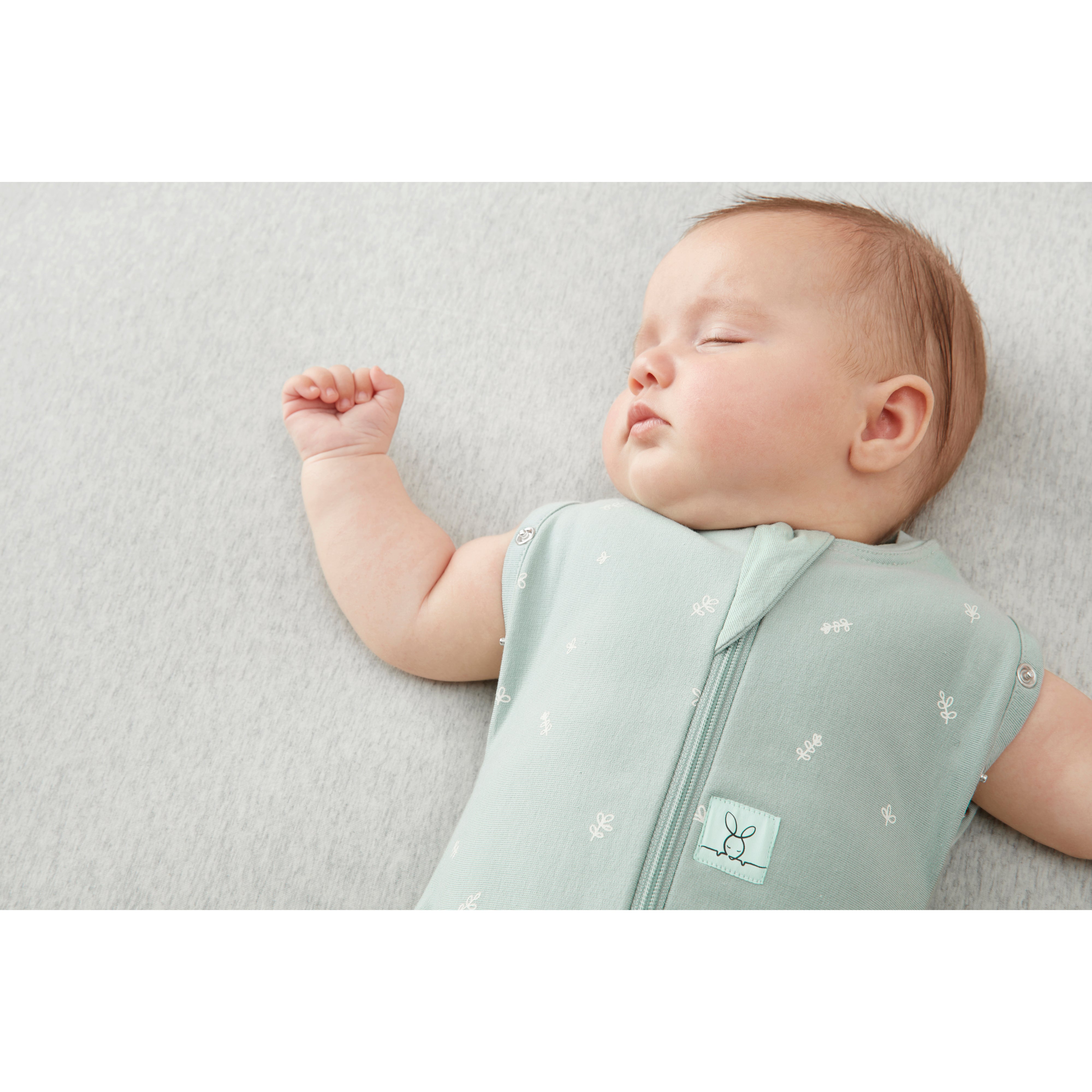 ergopouch-cocoon-swaddle-bag-1-0-tog-sage-ergo-zepco-1-0t00-03msa20- (12)