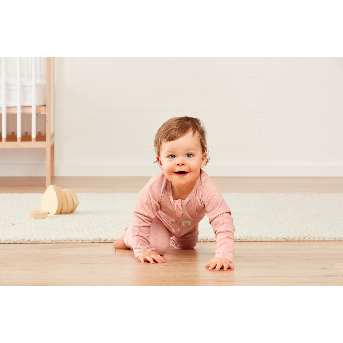 ergopouch-long-sleeve-layer-0-2-tog-berries-ergo-zepll-0-2t00-03mbe20- (9)