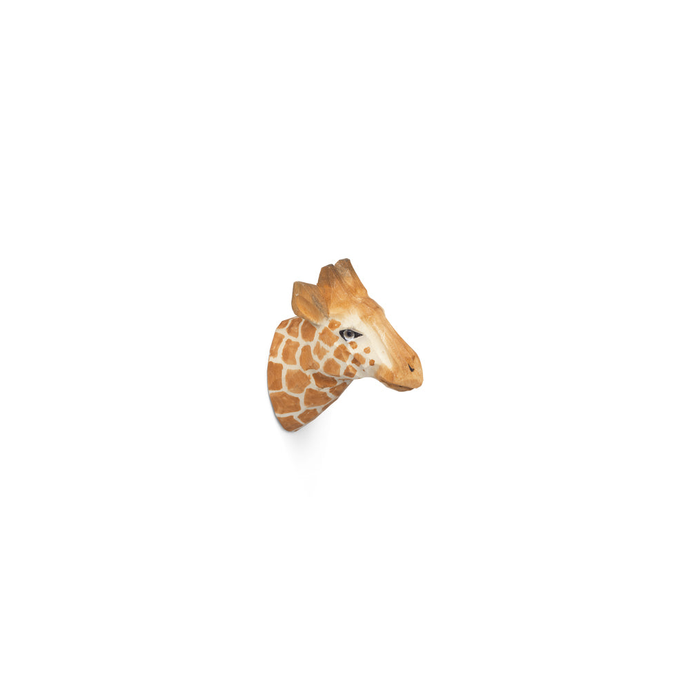 ferm-living-animal-hand-carved-hook-giraffe-ferm-110009717- (1)
