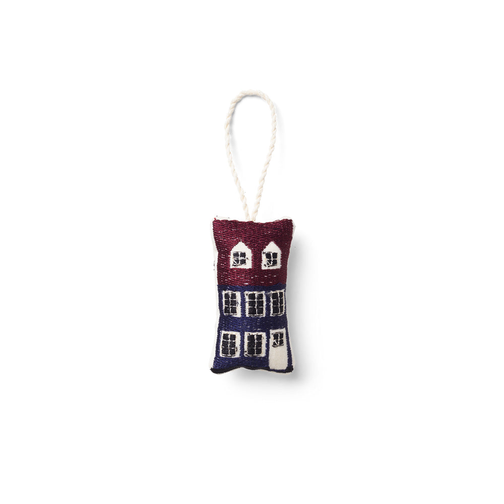 ferm-living-copenhagen-embroidered-ornament-nyhavn-ferm-100495651- (1)