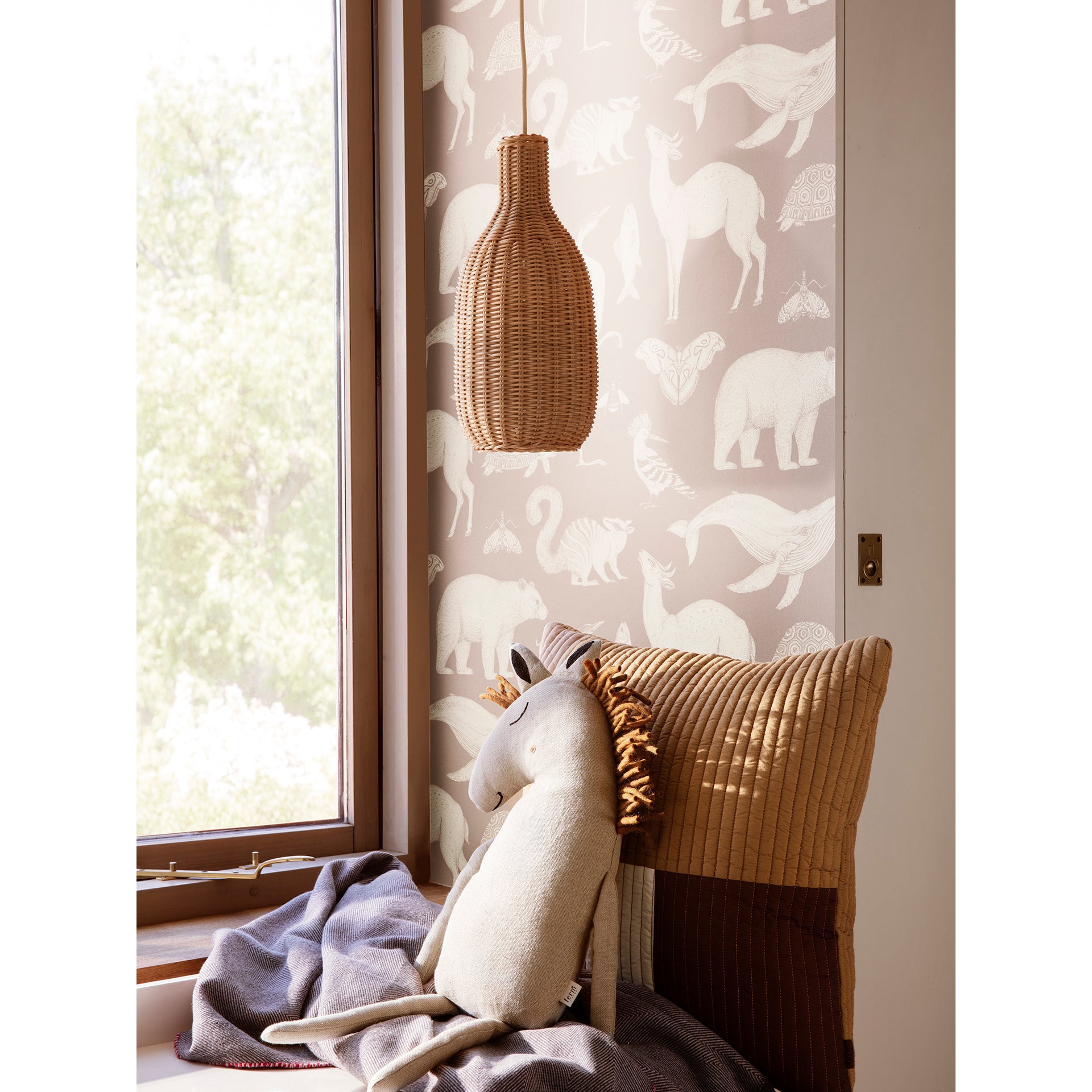 ferm-living-safari-cushion-horse-natural-ferm-100529206- (3)