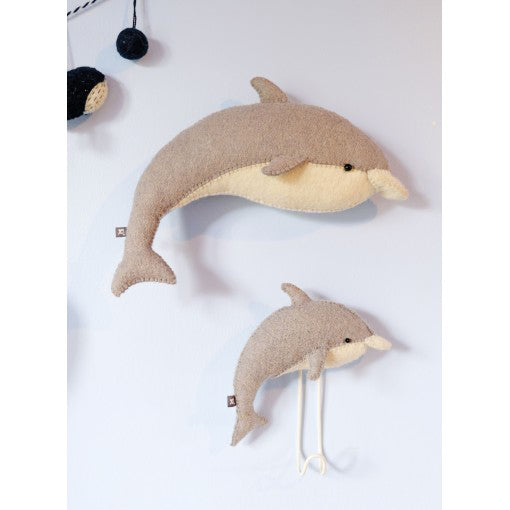 fiona-walker-england-dolphin-hook-fion-808030- (2)