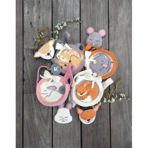 fiona-walker-england-sleepy-deer-bag-fion-897019- (3)