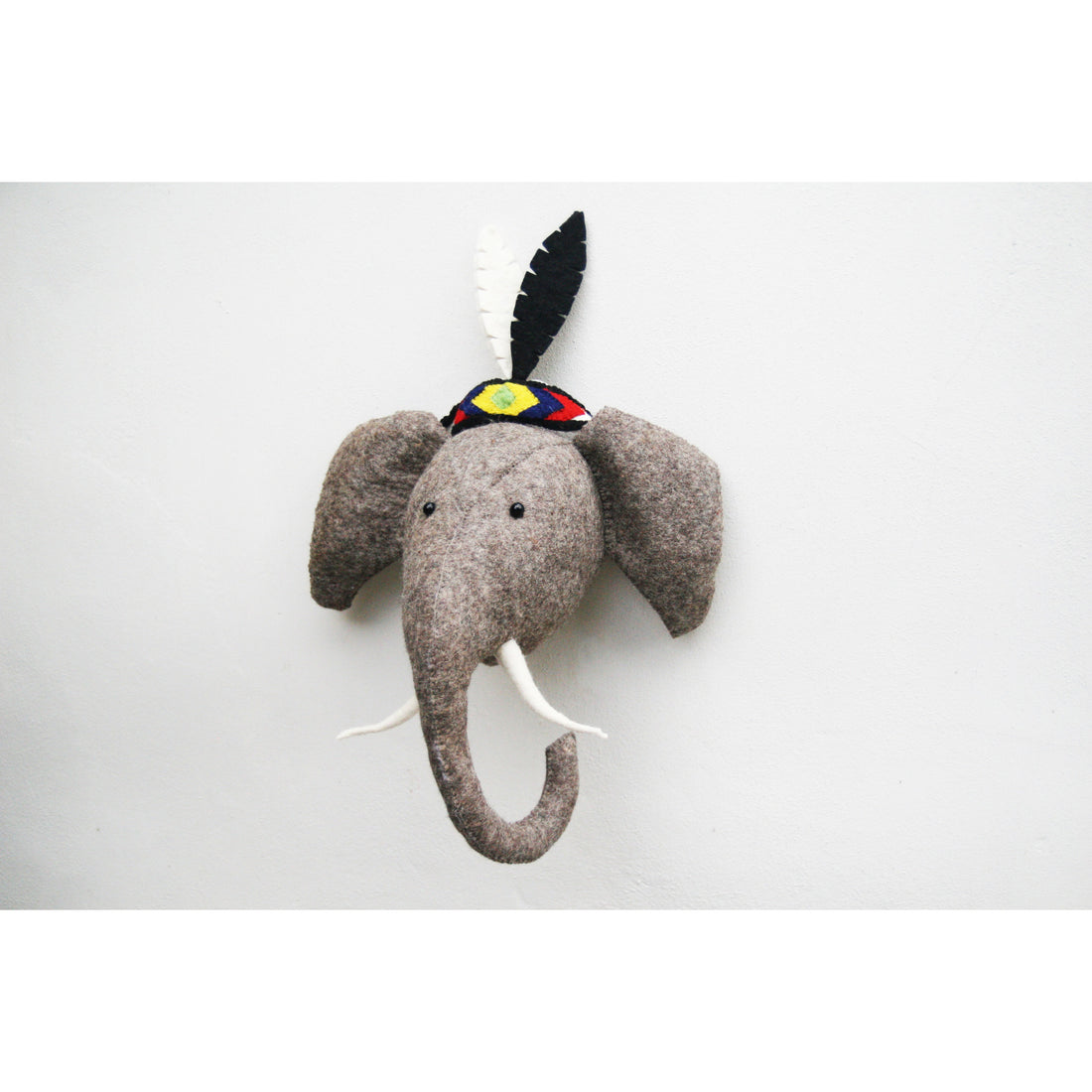 fiona-walker-england-squaw-headress- (3)