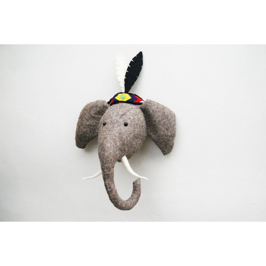 fiona-walker-england-squaw-headress- (3)