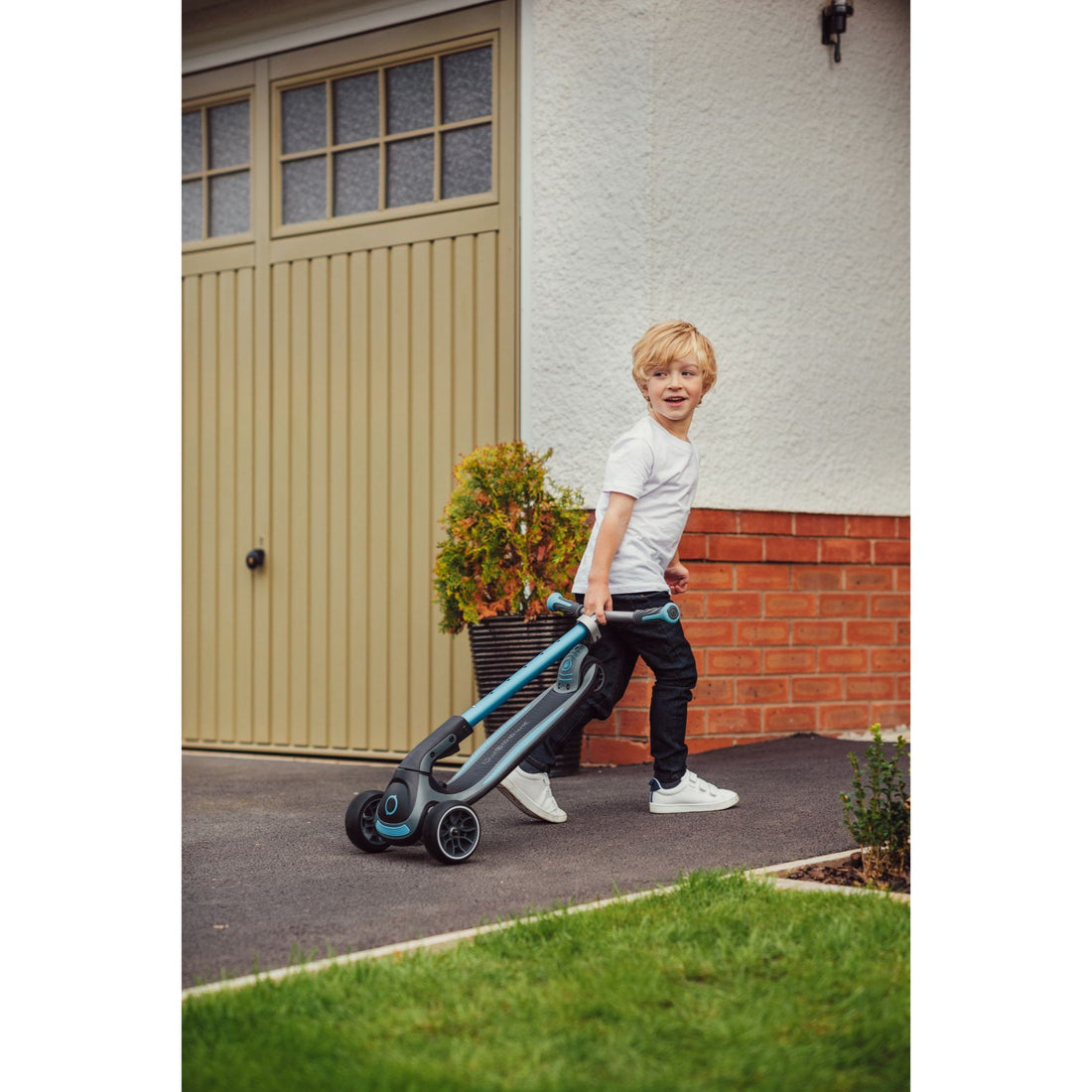 Globber Ultimum Lights Foldable Scooter - Sky Blue (5Y+)