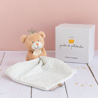 histoire-d-ours-little-king-bear-puppet-with-handkerchief- (6)