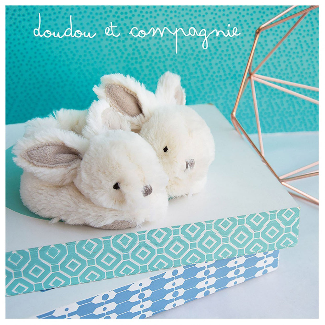 histoire-dours-lapin-bonbon-booties-with-rattle-taupe- (4)