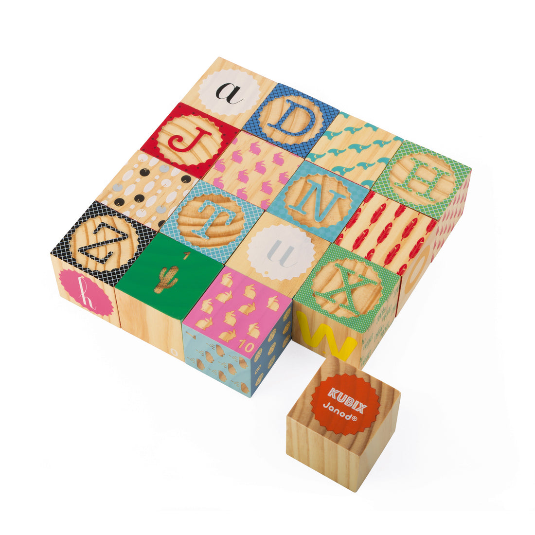janod-kubix-16-carved-alphabet-blocks- (3)