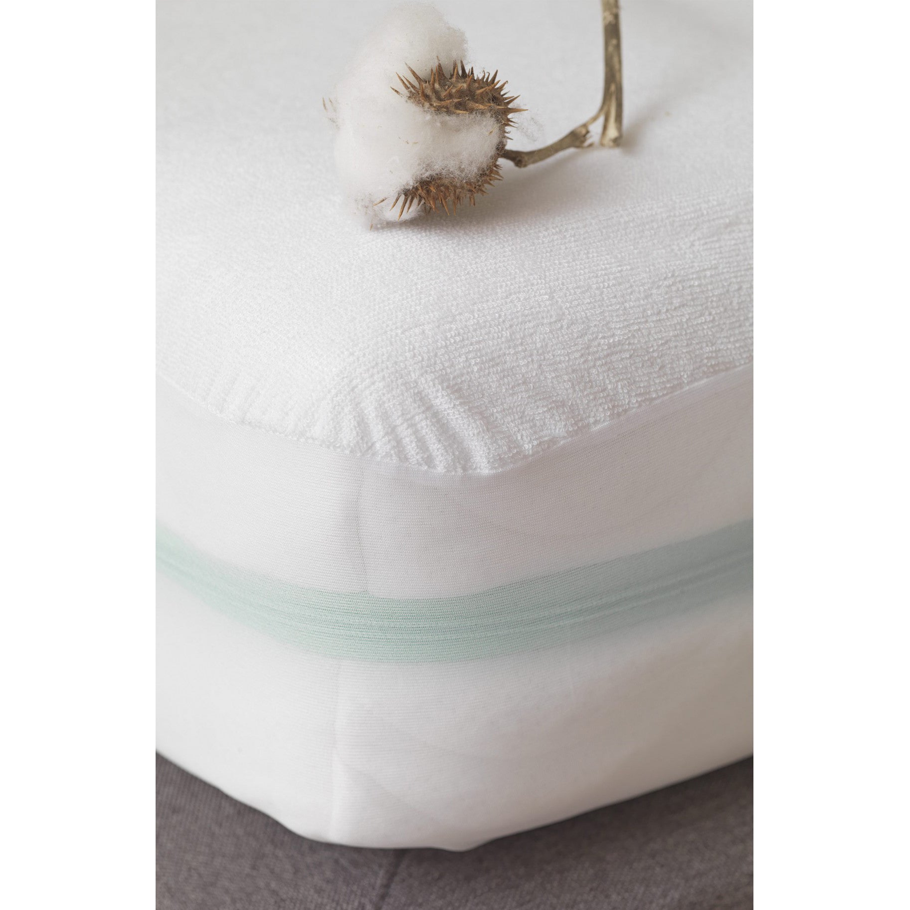 kadolis-organic-cotton-child-mattress-protector-90x200cm- (1)